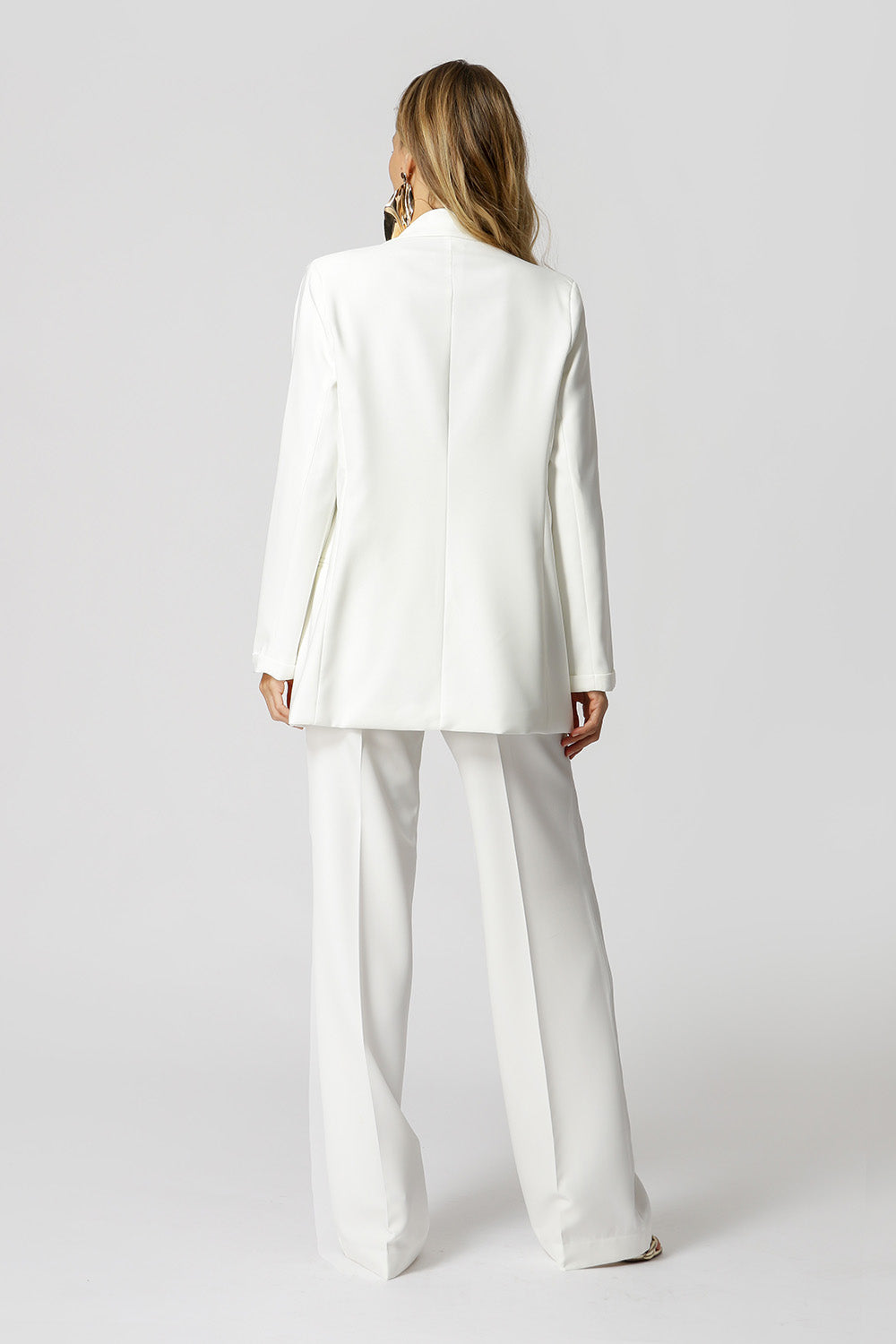 OFF WHITE