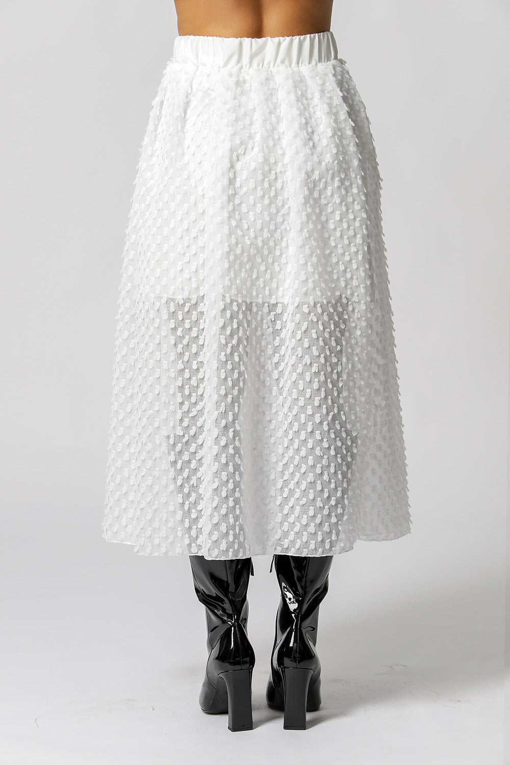 OFF WHITE