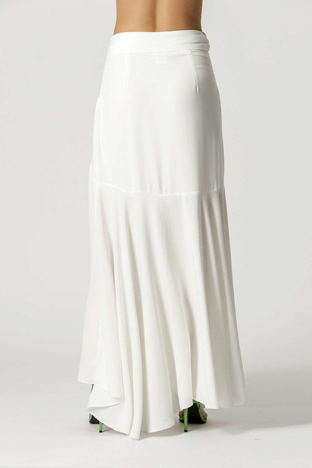 OFF WHITE