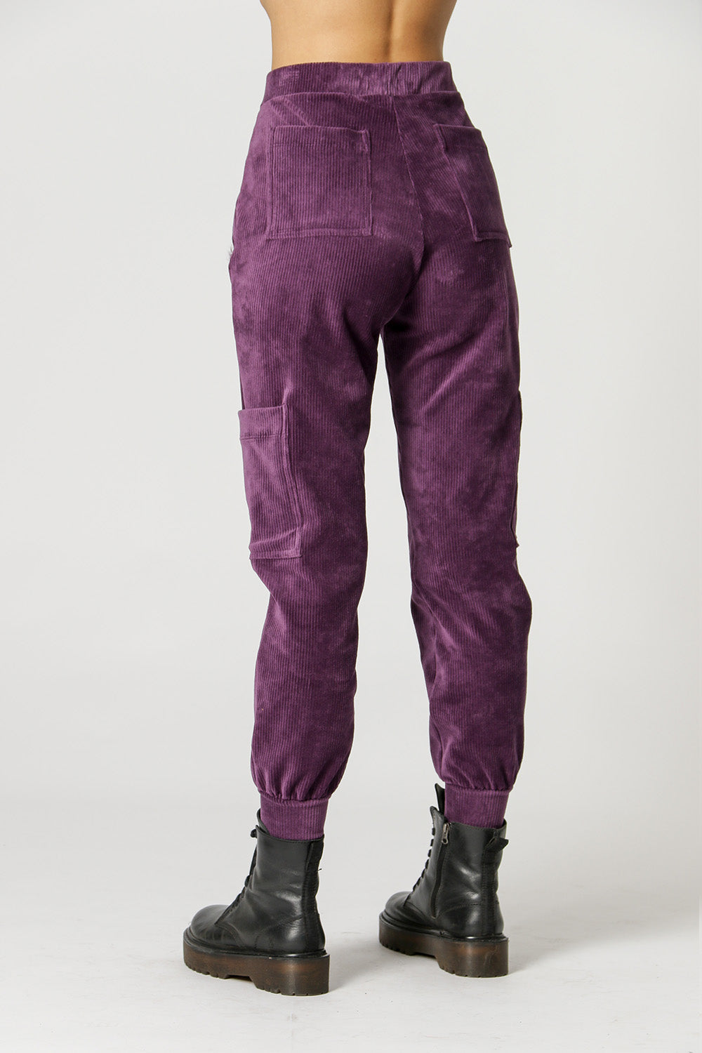 ROXO ESCURO