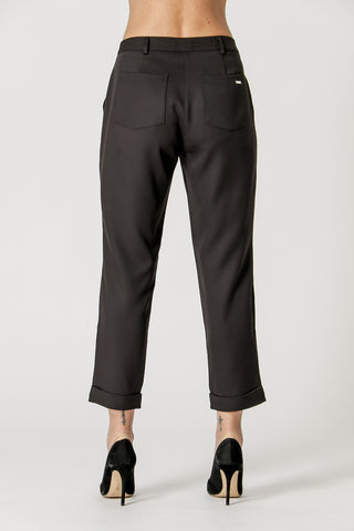 Pantalón Slim con Bajo Italiano - NEGRO
