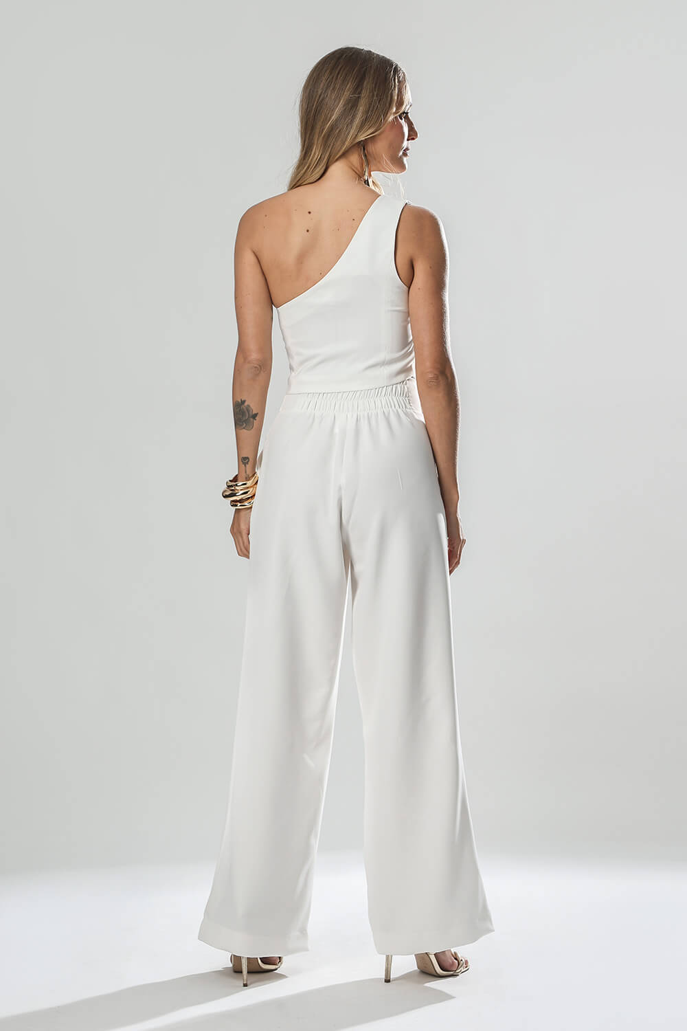 OFF WHITE 1