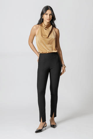 Calça Com Recortes E Fenda Frontal - PRETO