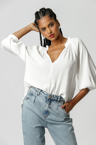 Blusa Gola Franzida - OFF WHITE