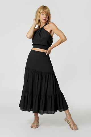 Blusa corta con escote cruzado - NEGRO