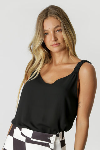 Blusa Decote V Alça Franzida - PRETO