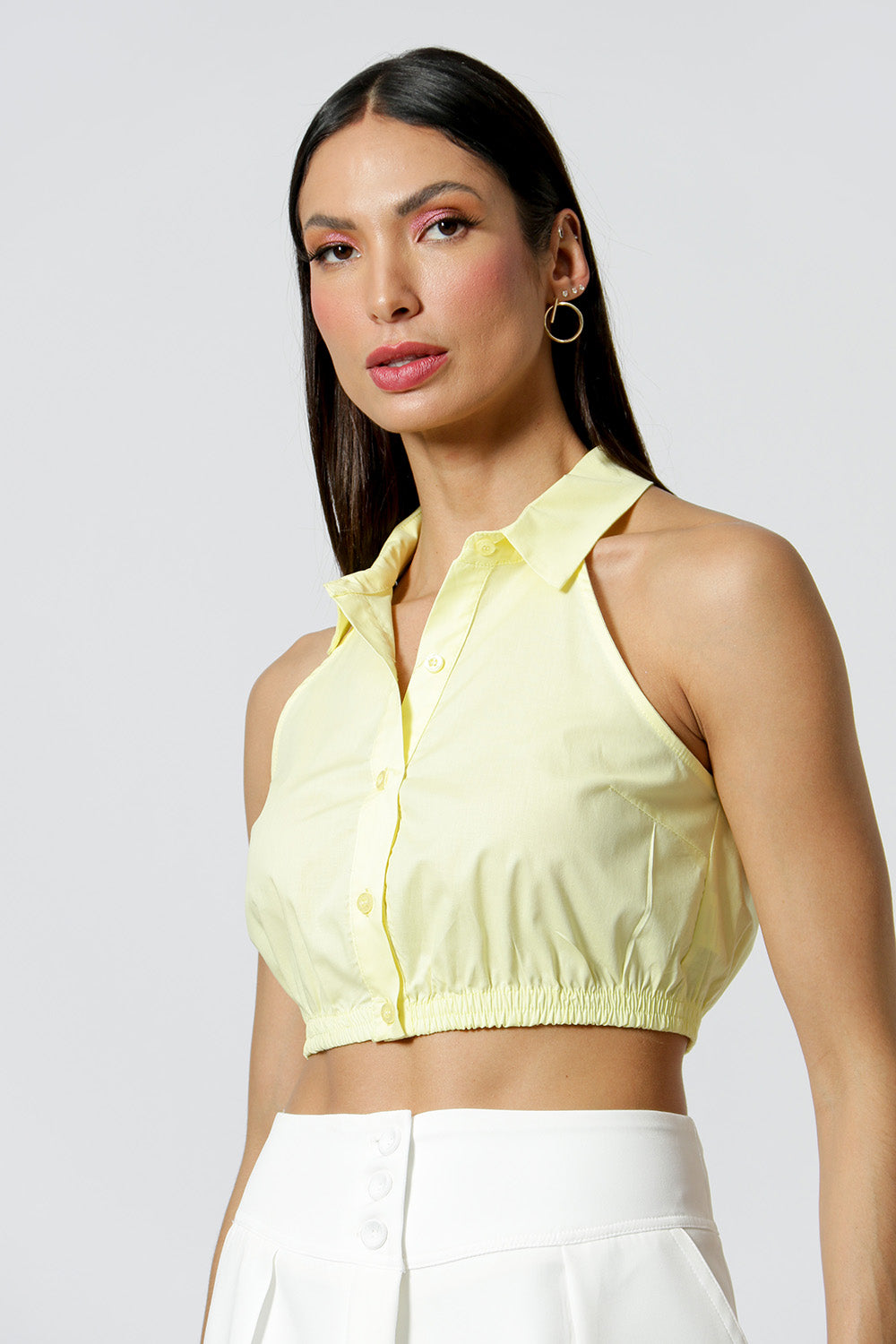 AMARELO