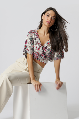 Blusa Transpassada Manga Curta Estampada - BRANCO