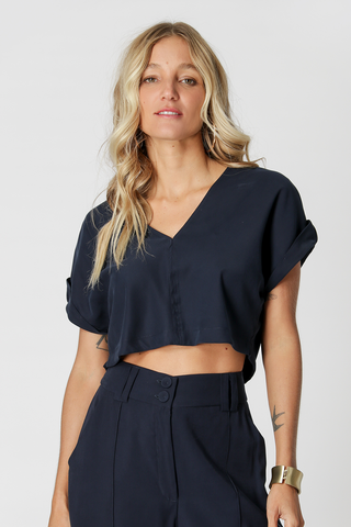Blusa Cropped Decote Em V - MARINHO