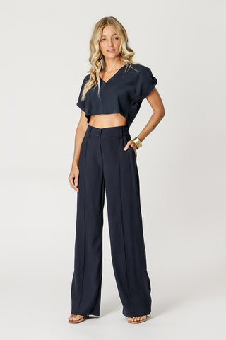 Blusa Cropped Decote Em V - MARINHO