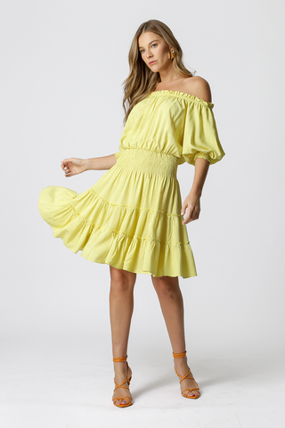 Vestido con hombros descubiertos y elástico - PISTACHO