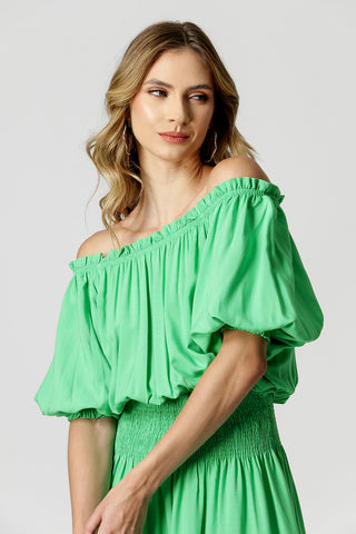 Vestido con hombros descubiertos y tejido elástico - VERDE
