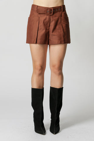 Shorts Com Bolsos Amplos - MARROM