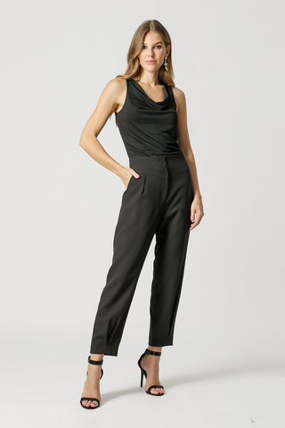 Camiseta sin mangas con cuello halter - NEGRA