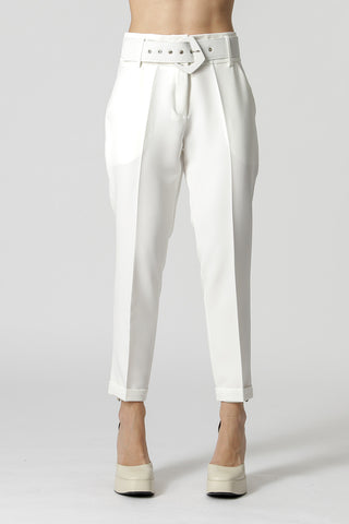 Calça Cenoura De Alfaiataria - OFF WHITE