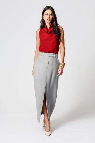 Blusa entallada con cuello ancho - WINE ESC