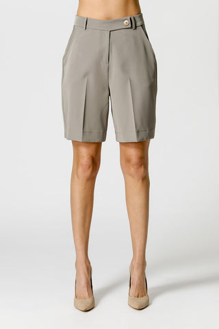 Bermudas a medida con botón distintivo - BEIGE ESC