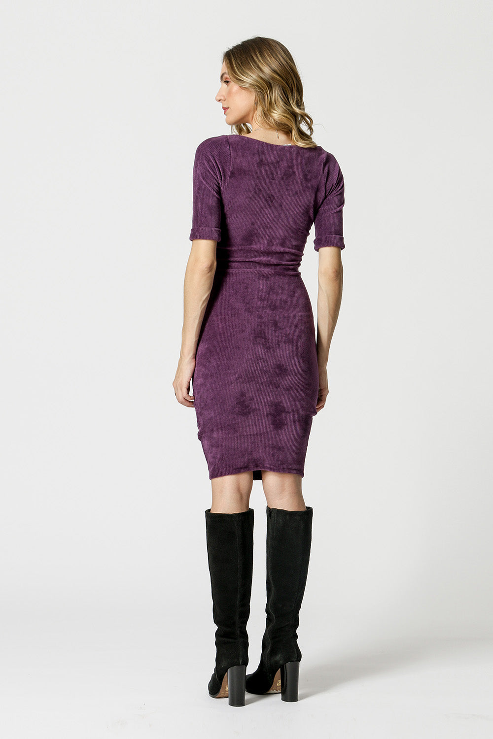ROXO ESCURO