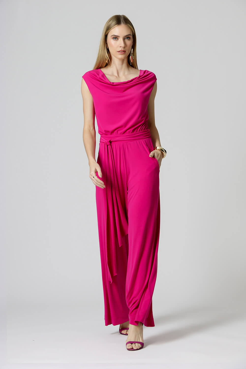 MAGENTA