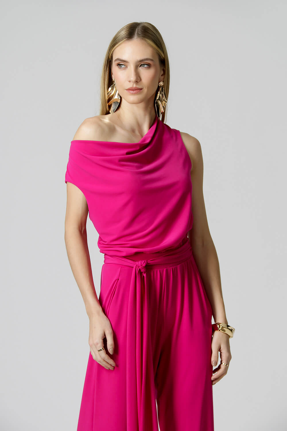 MAGENTA