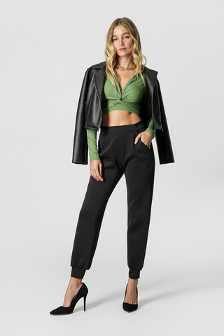 Calça Cenoura com Punho - PRETO