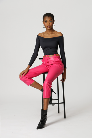Blusa con hombros descubiertos - NEGRA